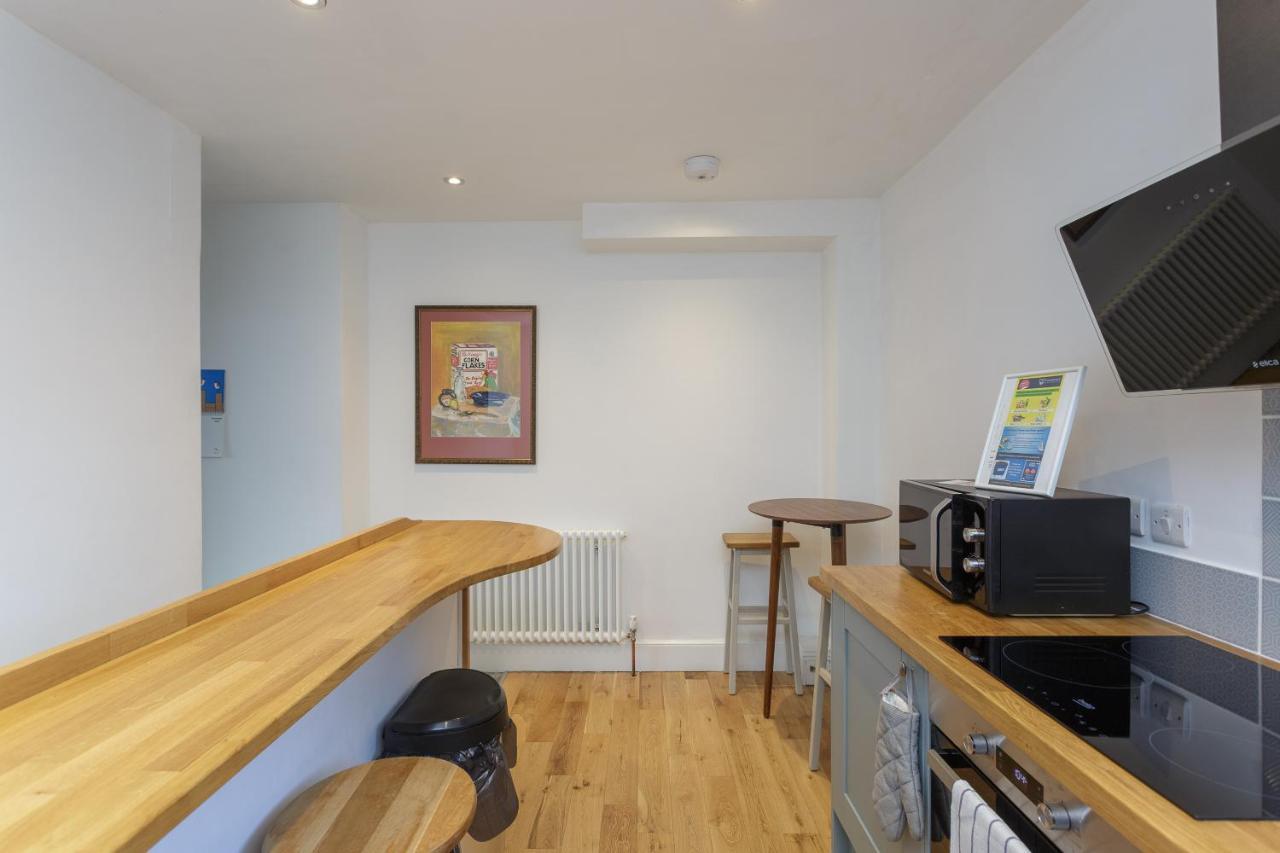 At The Heart & Soul Of Southsea Apartment Portsmouth Exterior photo